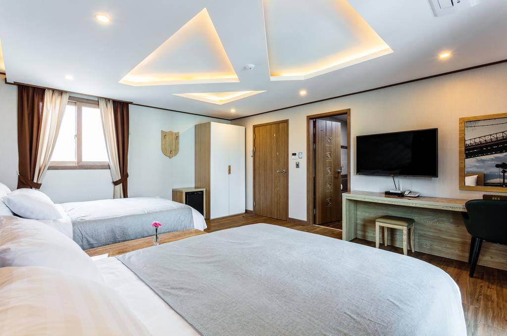 Rex Hotel Seogwipo Extérieur photo